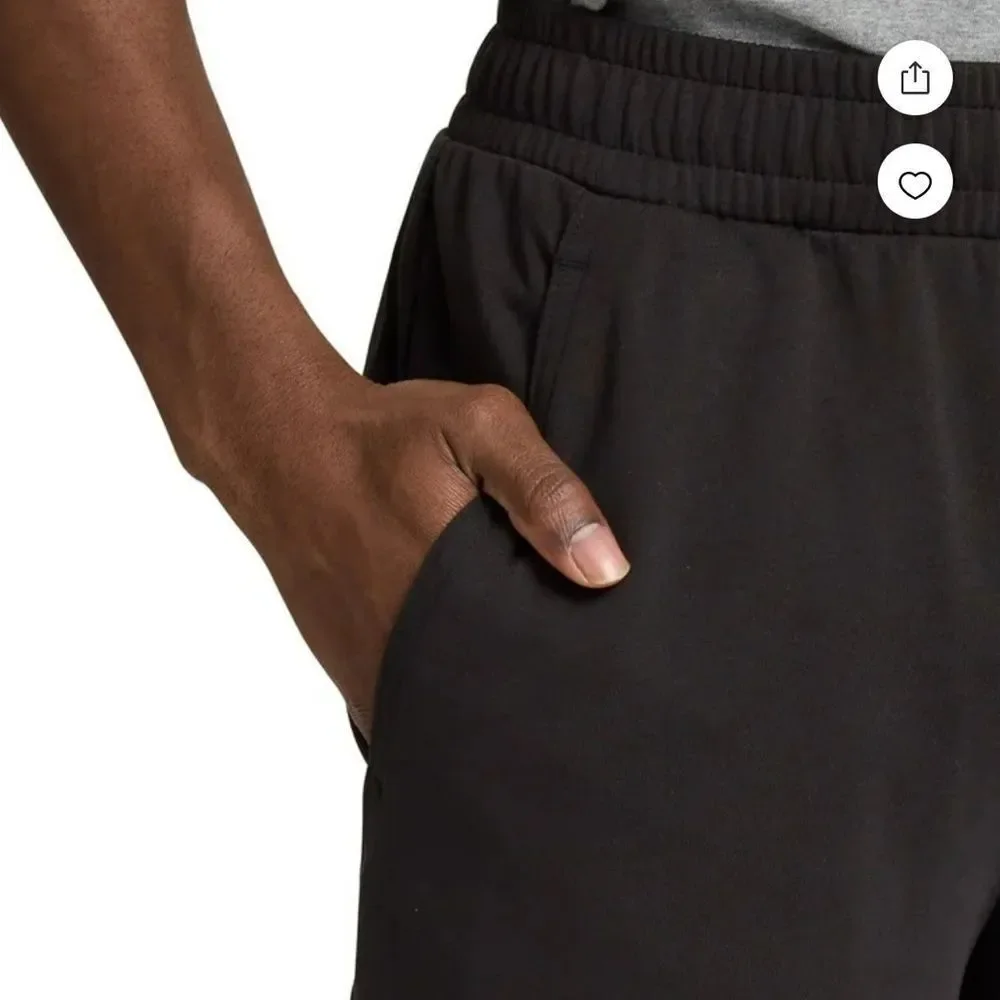 Puma Men's Lightweight Sweatpant with Pockets